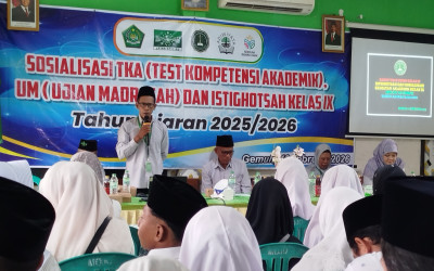 MTs NU 08 Gemuh Gelar Sosialisasi TKA, Ujian Madrasah, dan Istighotsah Kelas IX